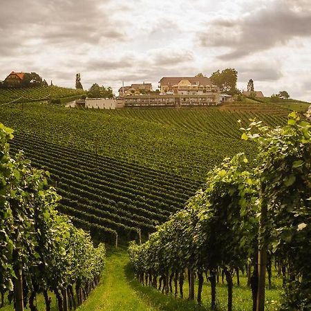 Weinrefugium Brolli Hotel Gamlitz Exterior photo