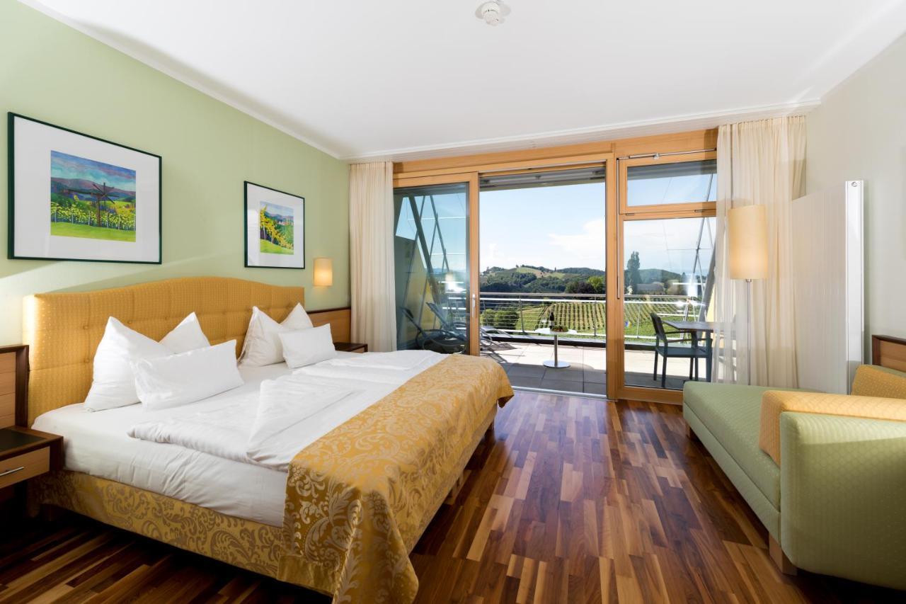 Weinrefugium Brolli Hotel Gamlitz Exterior photo